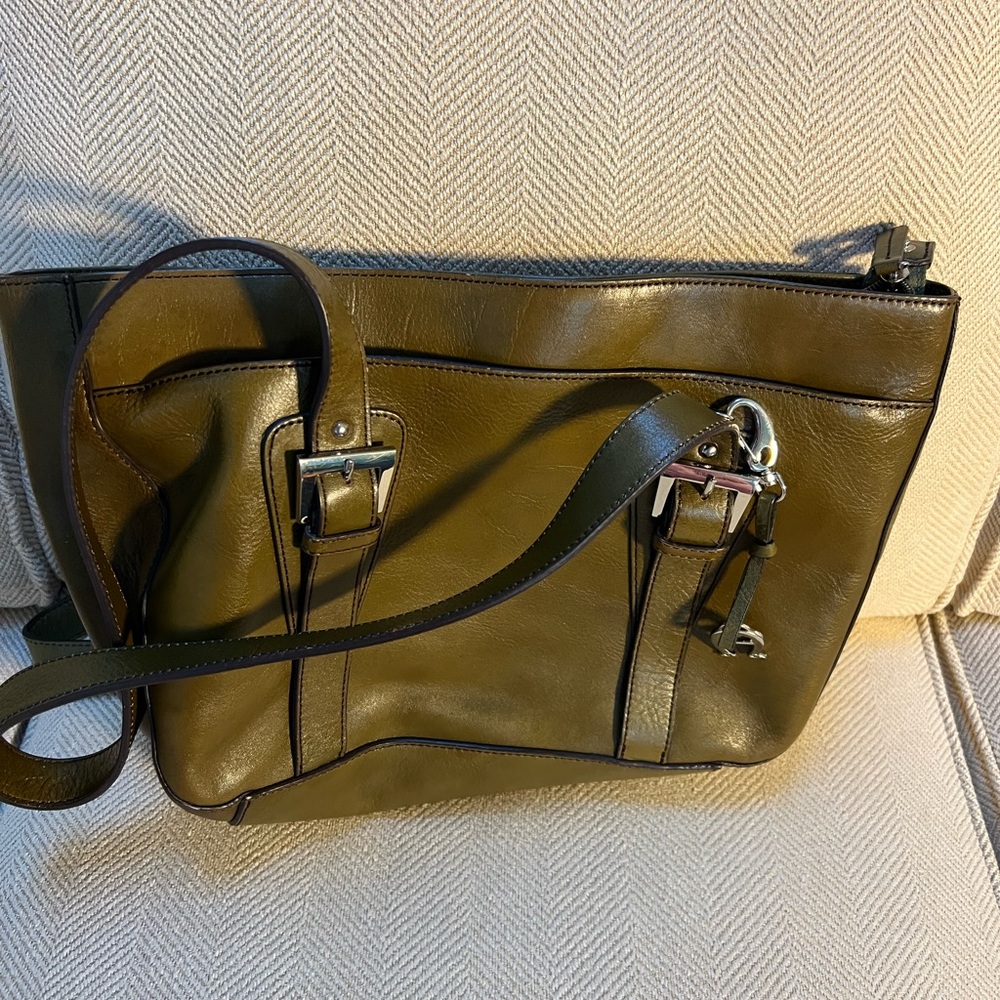 Etienne Aigner Green Leather Shoulder Bag with Adjustable Straps
